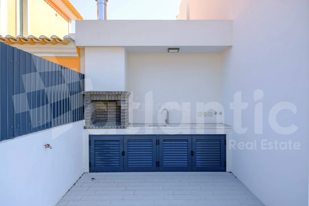Moradia T4 para Venda em Charneca de Caparica e Sobreda Foto 10