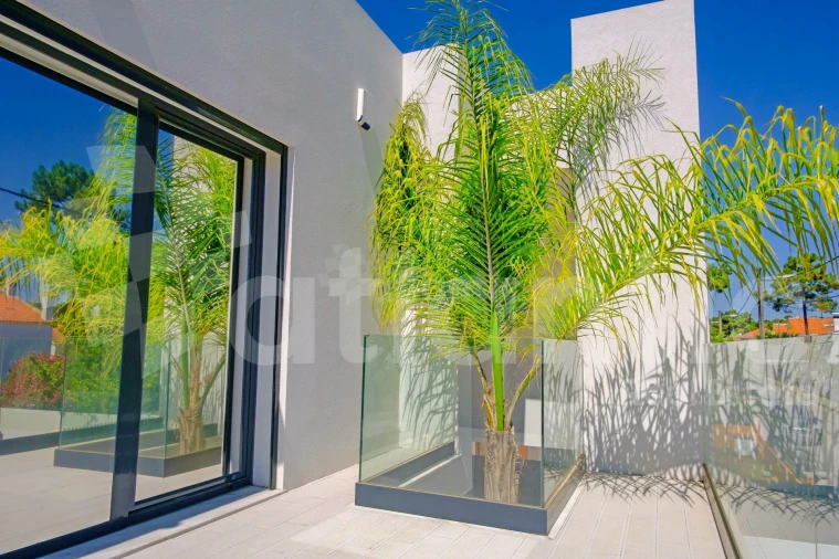 Moradia T4 para Venda em Charneca de Caparica e Sobreda Foto 11