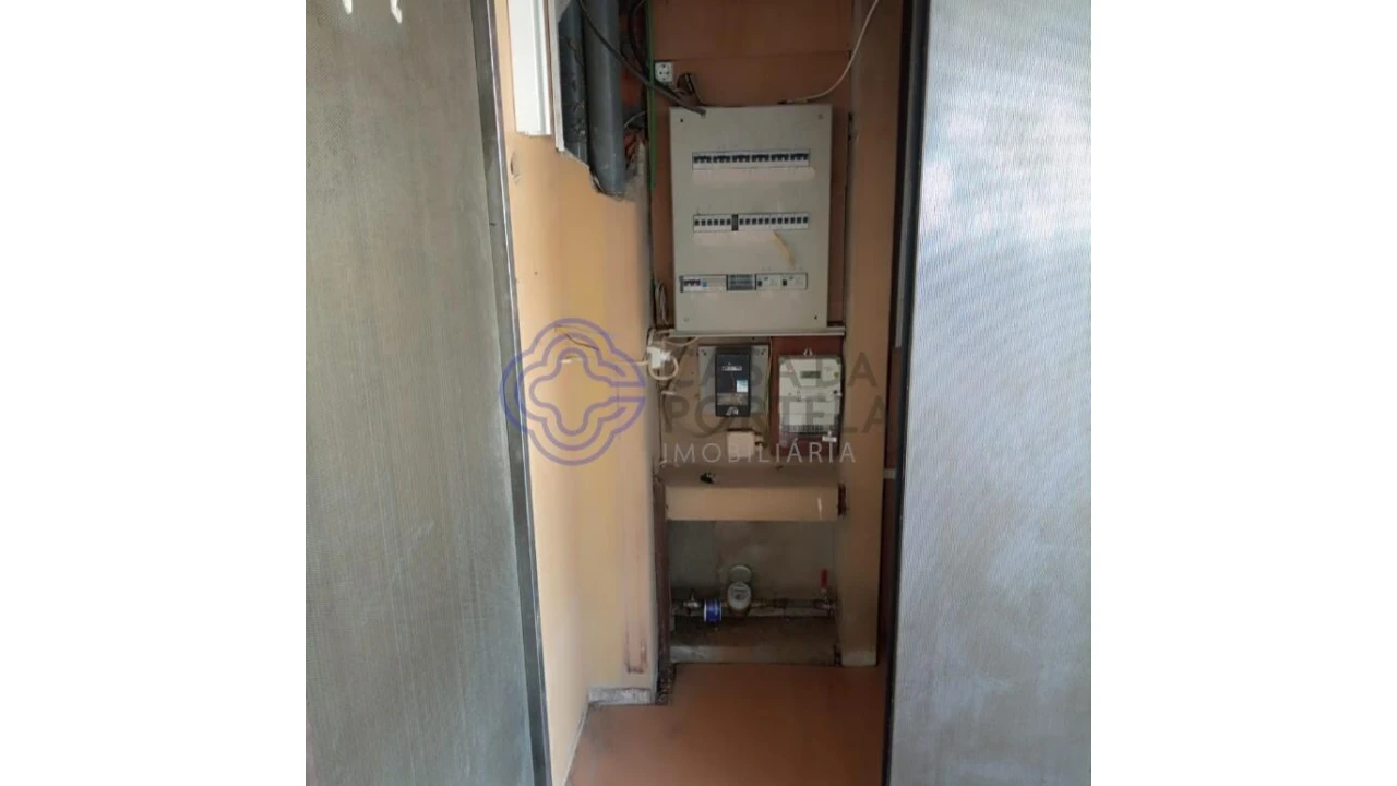 Escritório para Venda em Lordelo do Ouro e Massarelos Foto 12