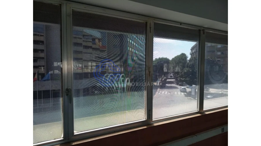 Escritório para Venda em Lordelo do Ouro e Massarelos Foto 18