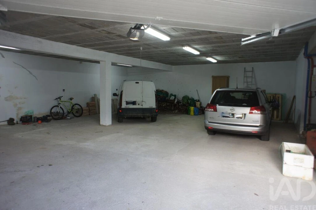 Moradia T4 para Venda em Vila Marim Foto 26