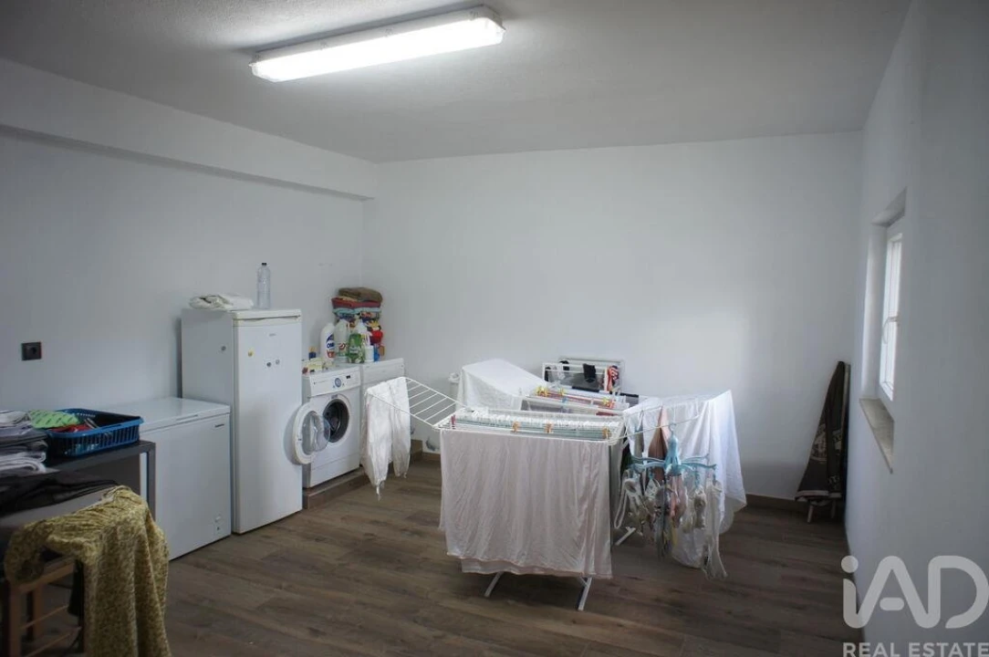 Moradia T4 para Venda em Vila Marim Foto 24