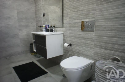 Moradia T4 para Venda em Vila Marim