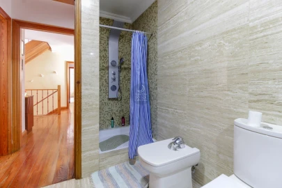 Moradia T3 para Venda em Marvila, Ribeira Santarém, São Salvador, São Nicolau