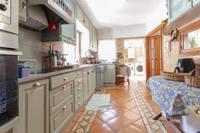Moradia T3 para Venda em Marvila, Ribeira Santarém, São Salvador, São Nicolau