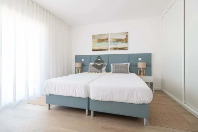 Apartamento T2 para Venda em Estômbar e Parchal