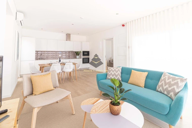 Apartamento T2 para Venda em Estômbar e Parchal Foto 6