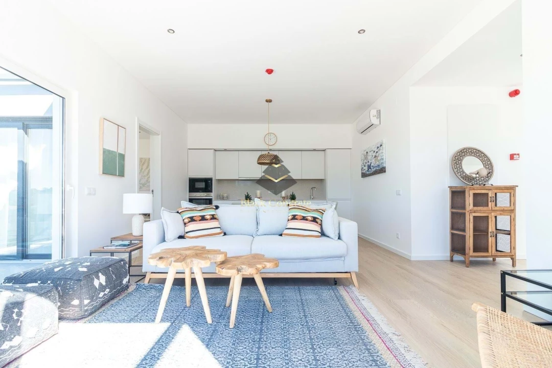 Apartamento T2 para Venda em Estômbar e Parchal Foto 12