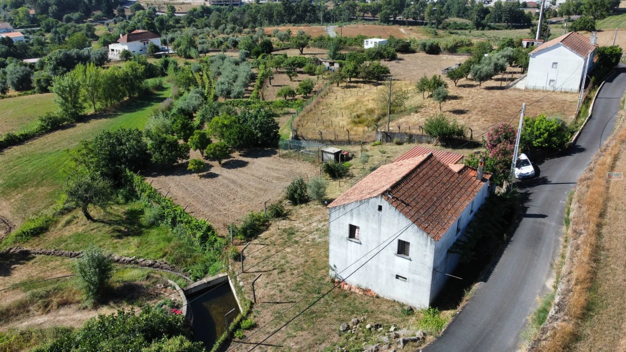 Quinta T3 para Venda em Teixoso e Sarzedo Foto 4