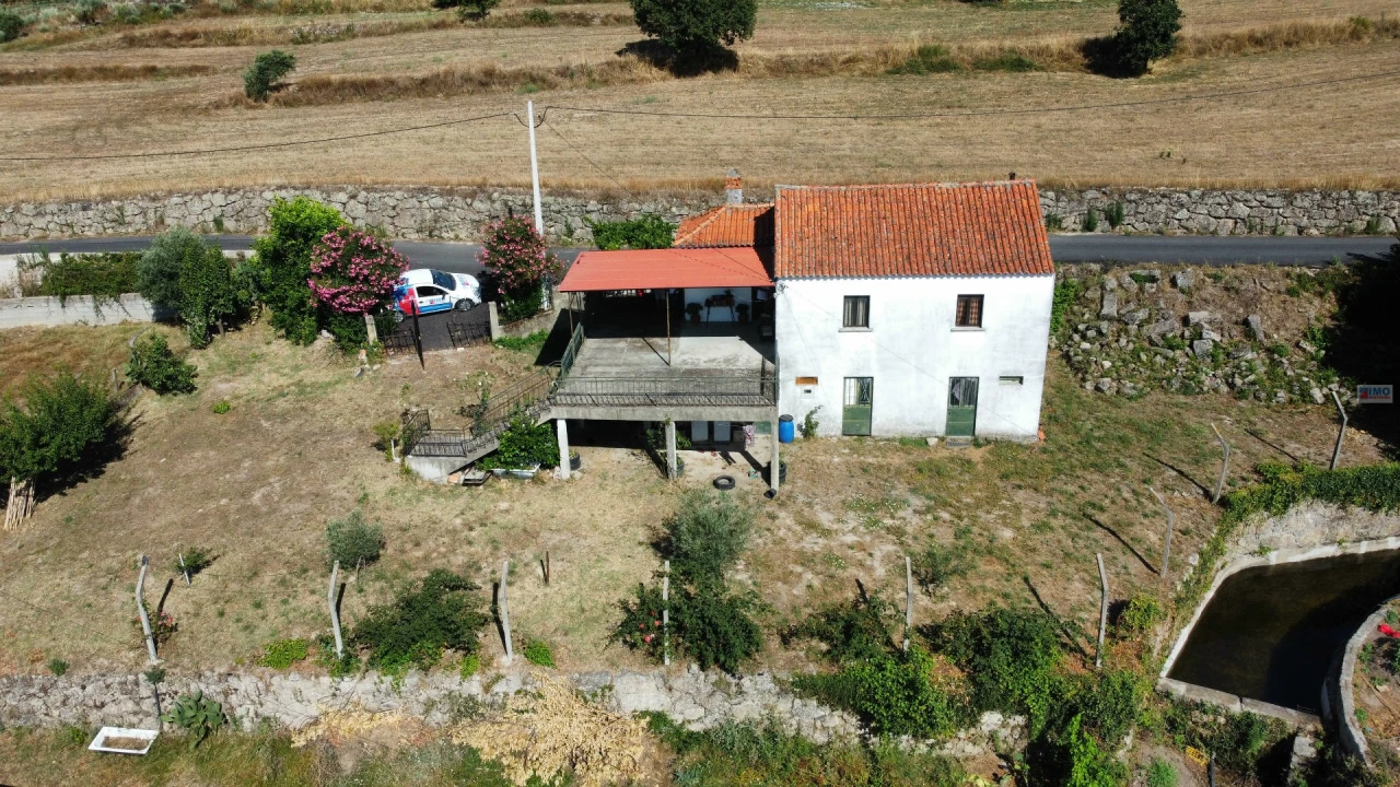 Quinta T3 para Venda em Teixoso e Sarzedo Foto 2