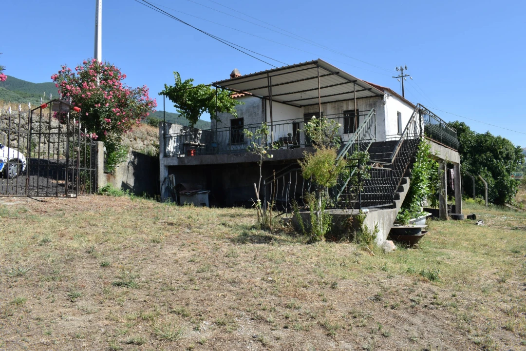 Quinta T3 para Venda em Teixoso e Sarzedo Foto 24