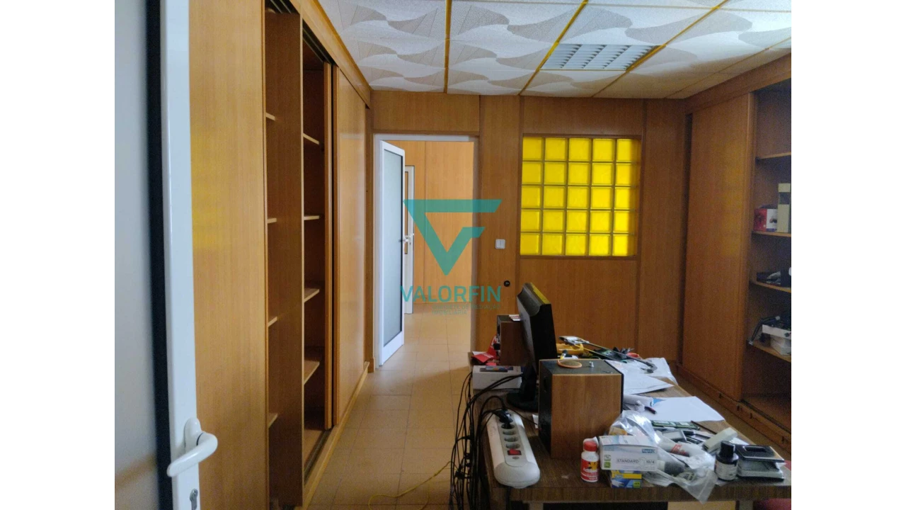 Armazém para Venda em Marinha Grande Foto 8