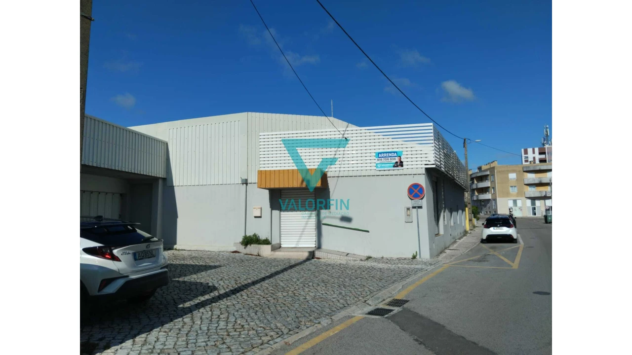 Armazém para Venda em Marinha Grande Foto 9