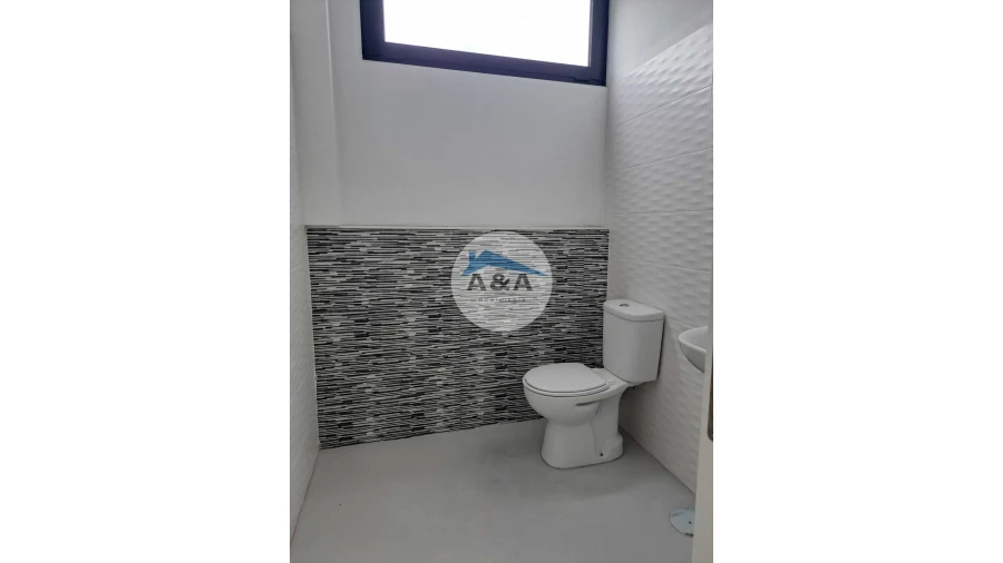 Armazém para Arrendamento em Porto de Mós - São João Baptista e São Pedro Foto 12