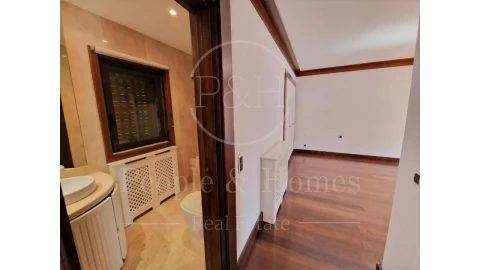 Moradia T4 para Arrendamento em Cascais e Estoril