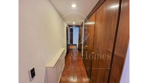 Moradia T4 para Arrendamento em Cascais e Estoril