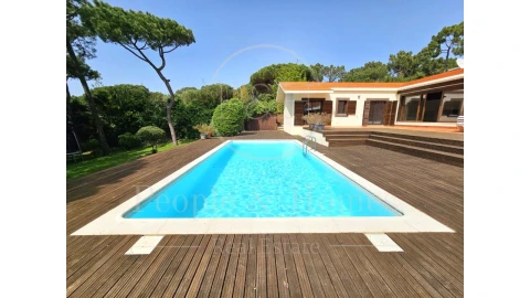 Moradia T4 para Arrendamento em Cascais e Estoril