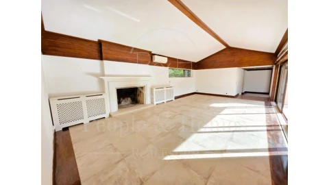 Moradia T4 para Arrendamento em Cascais e Estoril