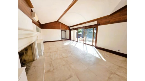 Moradia T4 para Arrendamento em Cascais e Estoril