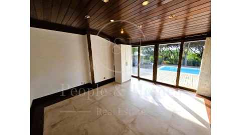 Moradia T4 para Arrendamento em Cascais e Estoril