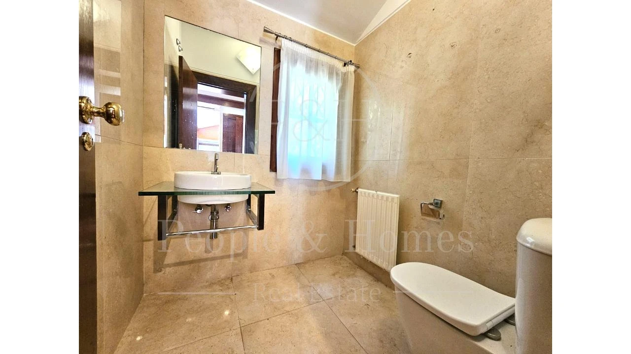 Moradia T4 para Arrendamento em Cascais e Estoril Foto 10