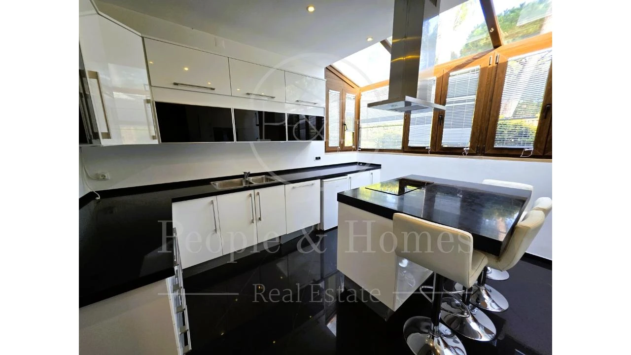 Moradia T4 para Arrendamento em Cascais e Estoril Foto 17