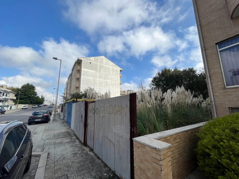 Terreno P/ Prédio para Venda em Custóias, Leça do Balio e Guifões Foto 2