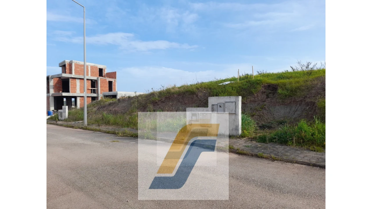 Terreno para Venda em Lourinhã e Atalaia Foto 5