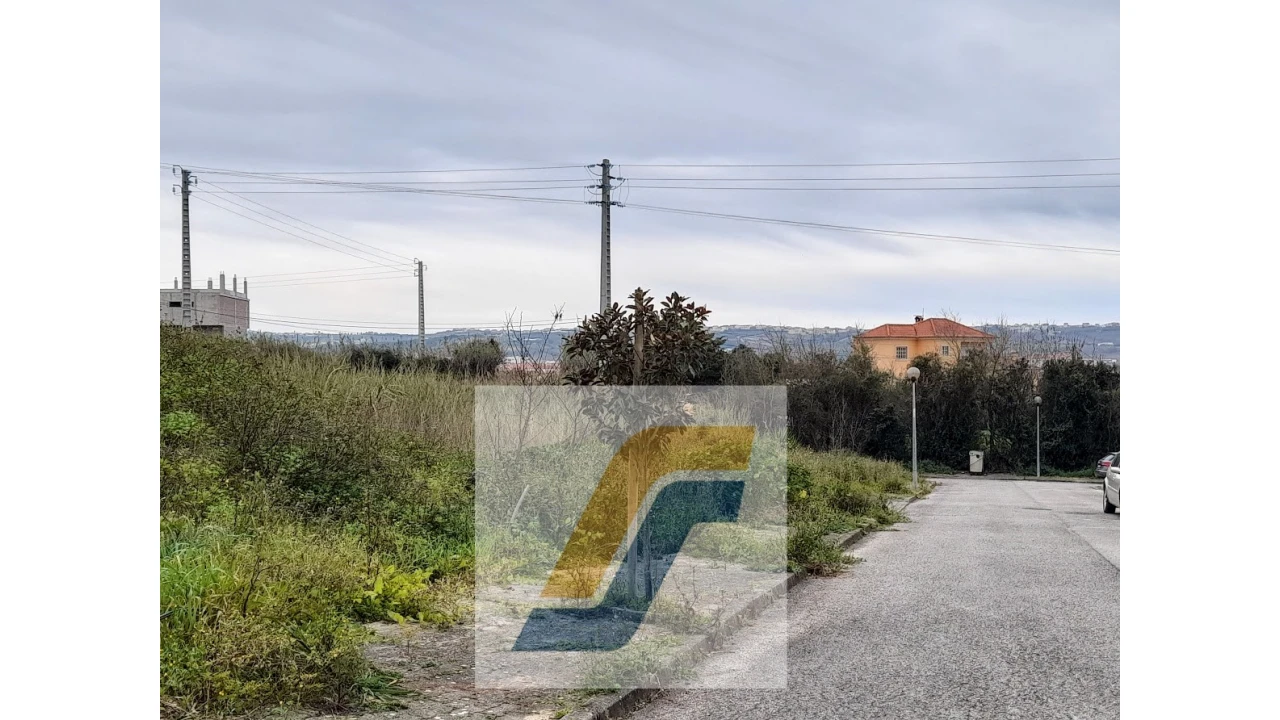 Terreno para Venda em Lourinhã e Atalaia Foto 8