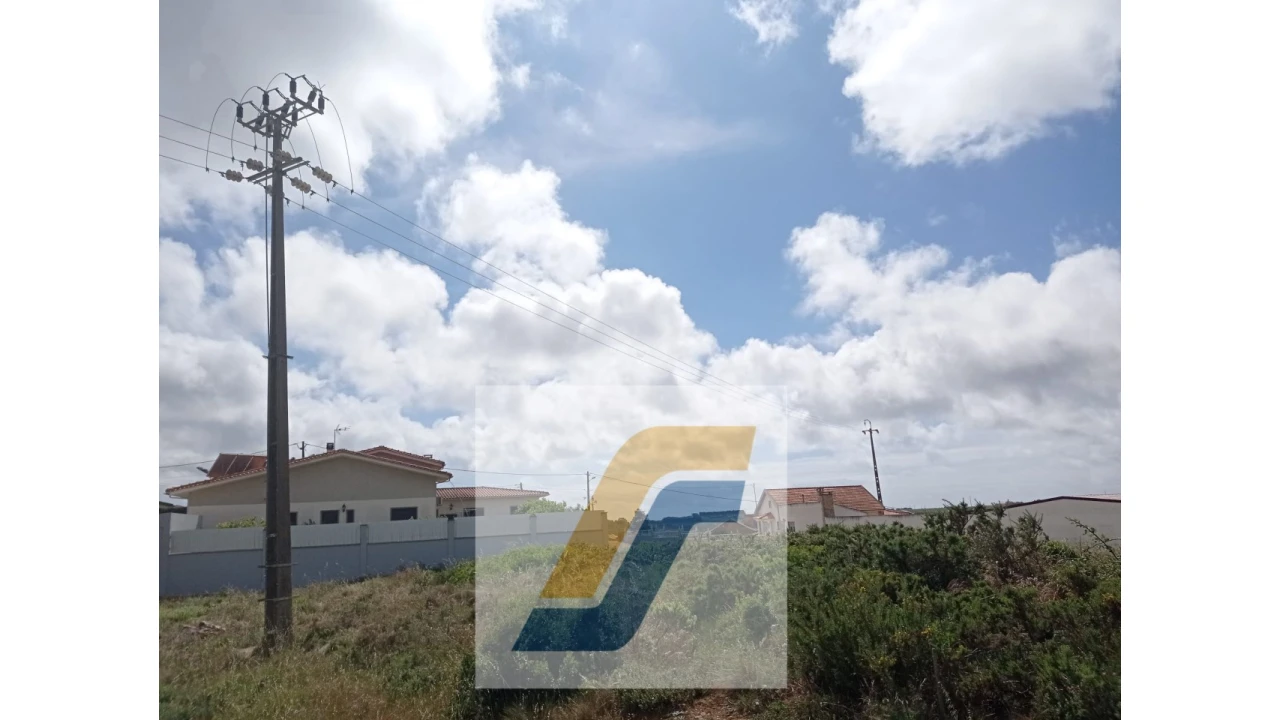 Terreno para Venda em São Bartolomeu dos Galegos e Moledo Foto 13