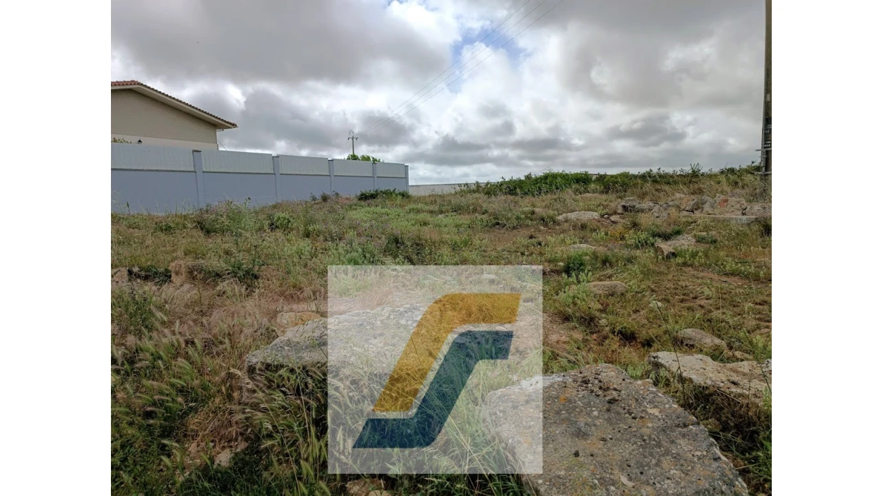 Terreno para Venda em São Bartolomeu dos Galegos e Moledo Foto 17