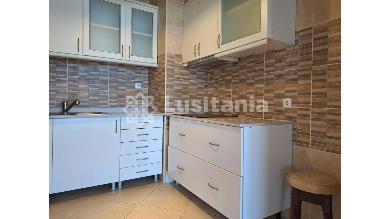 Apartamento T2 para Venda em Quarteira Foto 27