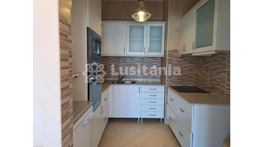 Apartamento T2 para Venda em Quarteira Foto 31