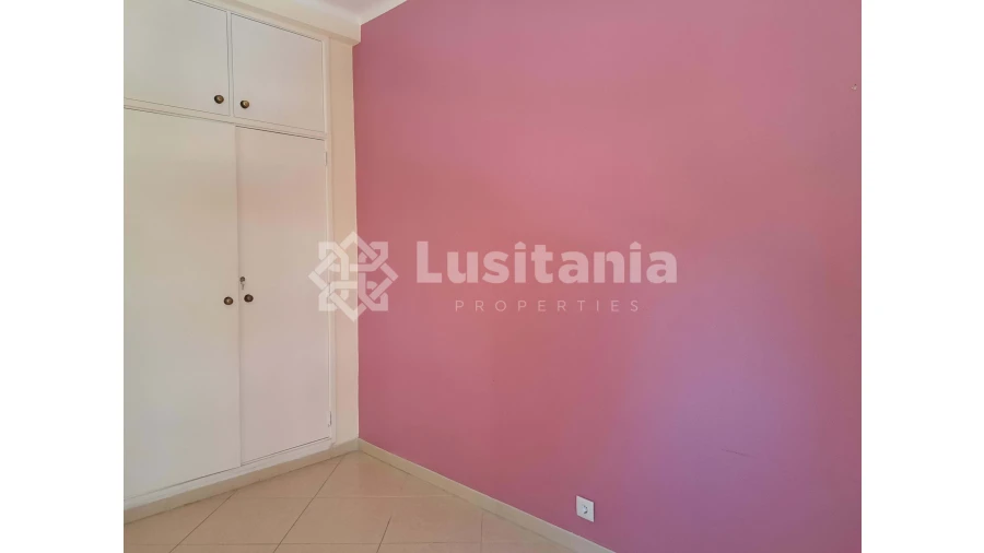 Apartamento T2 para Venda em Quarteira Foto 24