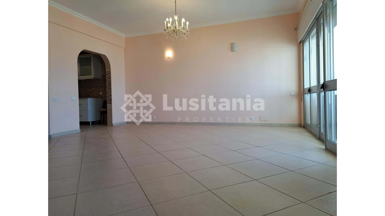 Apartamento T2 para Venda em Quarteira Foto 36