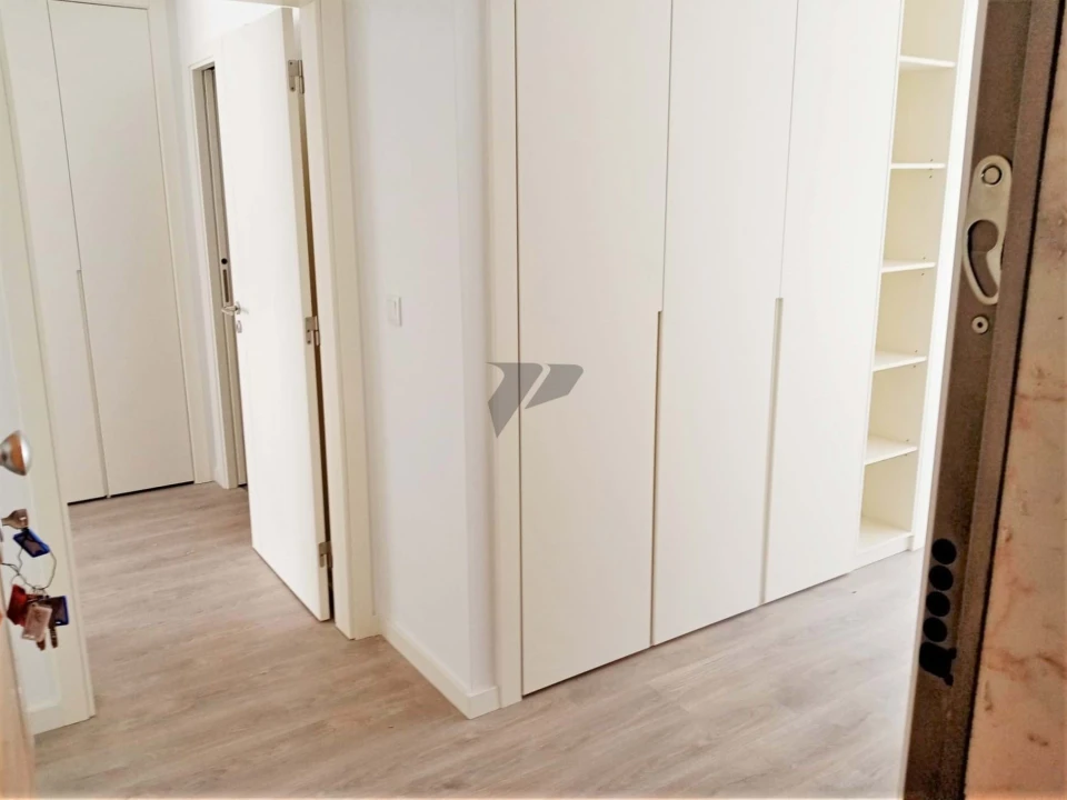 Apartamento T2 para Venda em Seixal Foto 5