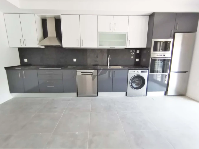 Apartamento T2 para Venda em Seixal Foto 4