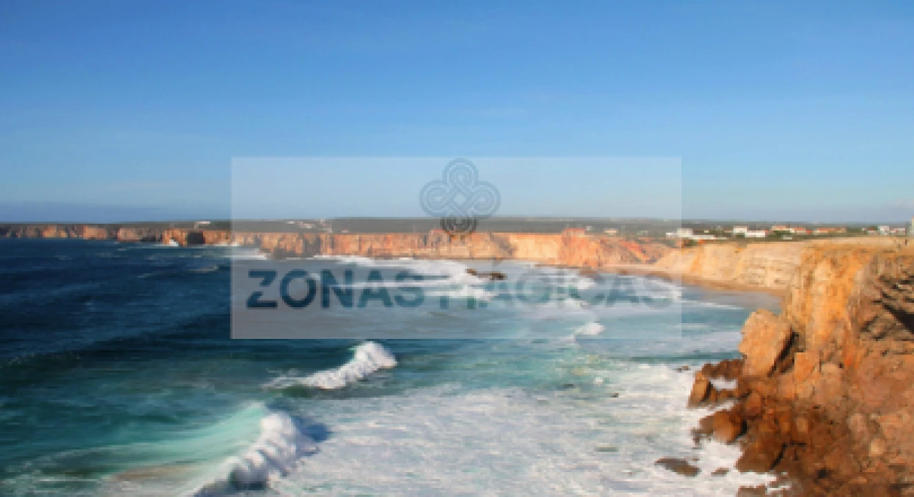 Terreno para Venda em Vila de Sagres Foto 3
