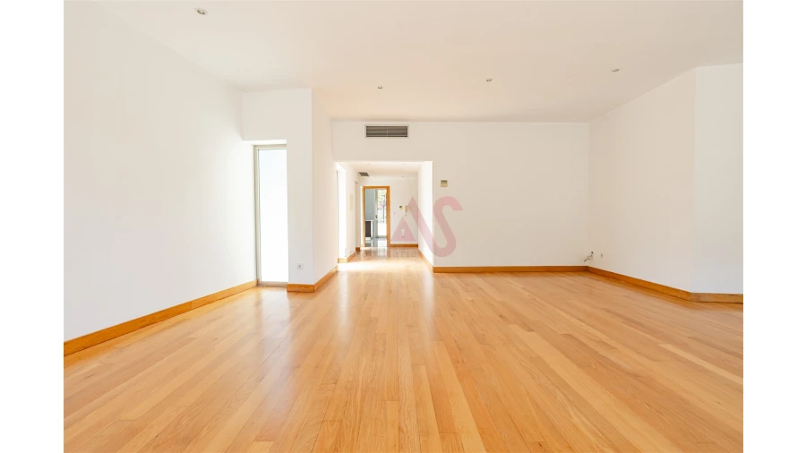 Moradia T4 para Venda em Teixeira e Teixeiró Foto 27