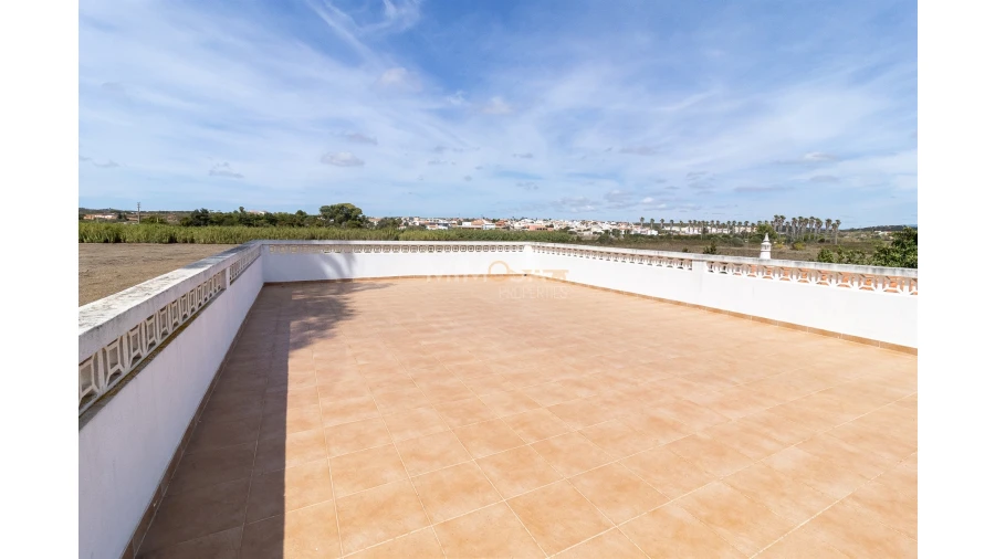 Quinta T3 para Venda em Luz Foto 24