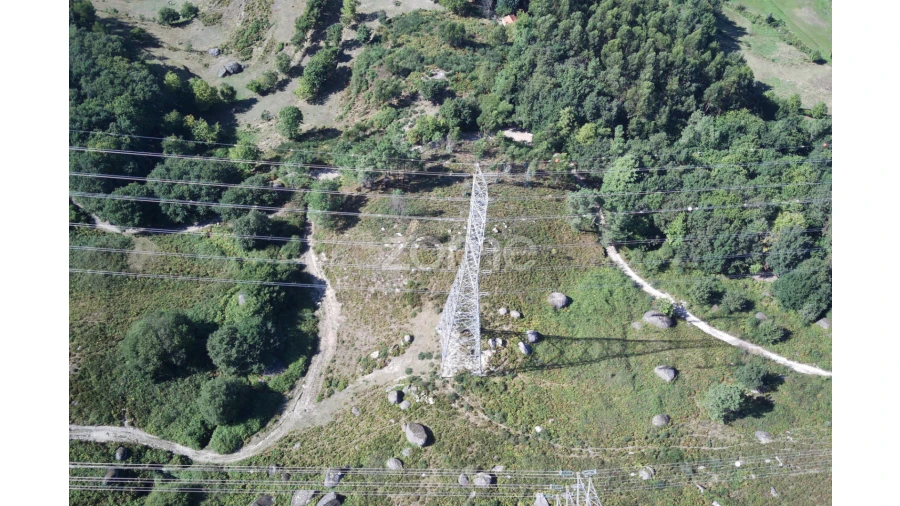 Terreno para Venda em Caniçada e Soengas Foto 2