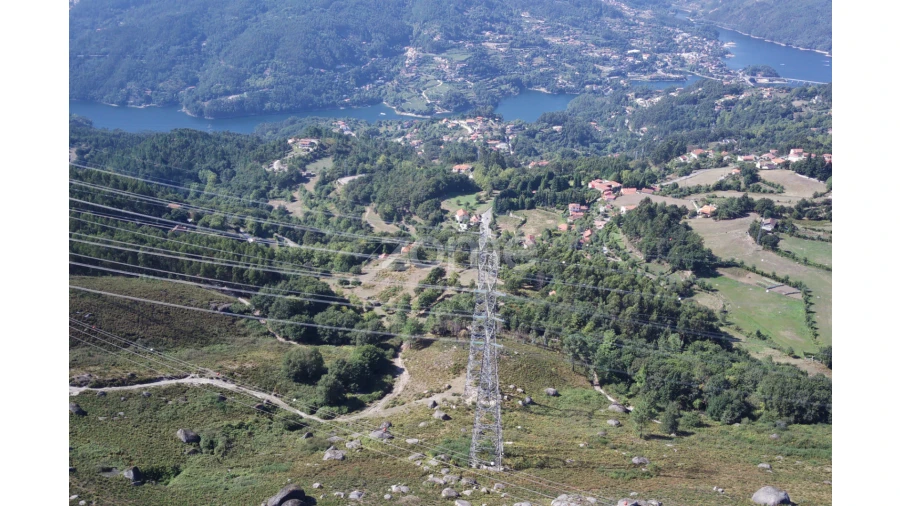 Terreno para Venda em Caniçada e Soengas Foto 5
