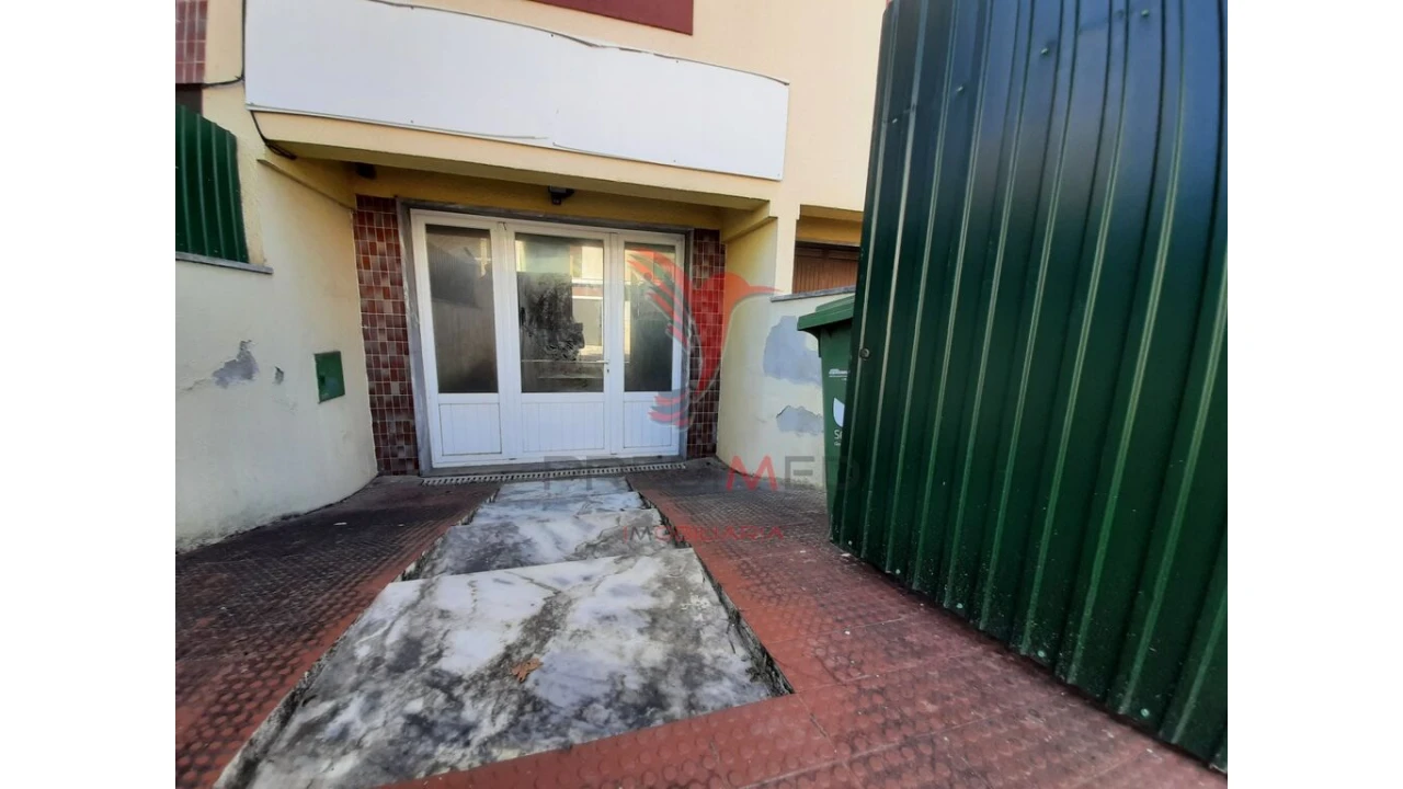 Loja para Venda em Corroios Foto 9