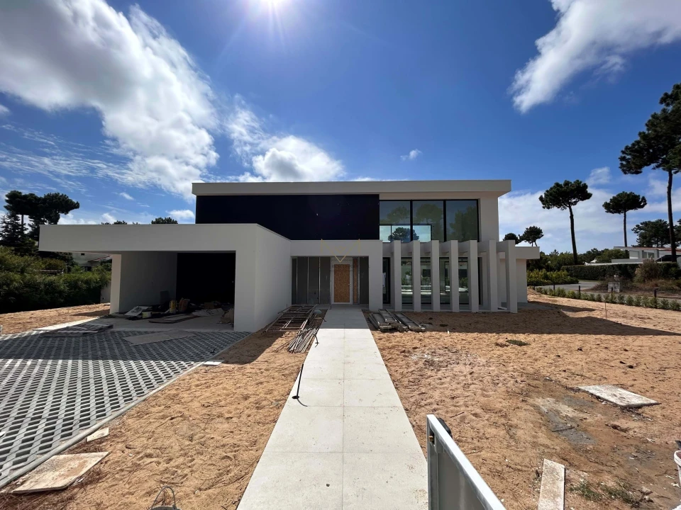 Moradia T5 para Venda em Charneca de Caparica e Sobreda Foto 3