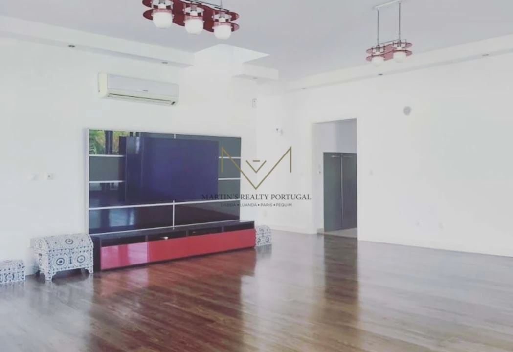 Moradia T4 para Venda em Charneca de Caparica e Sobreda Foto 6