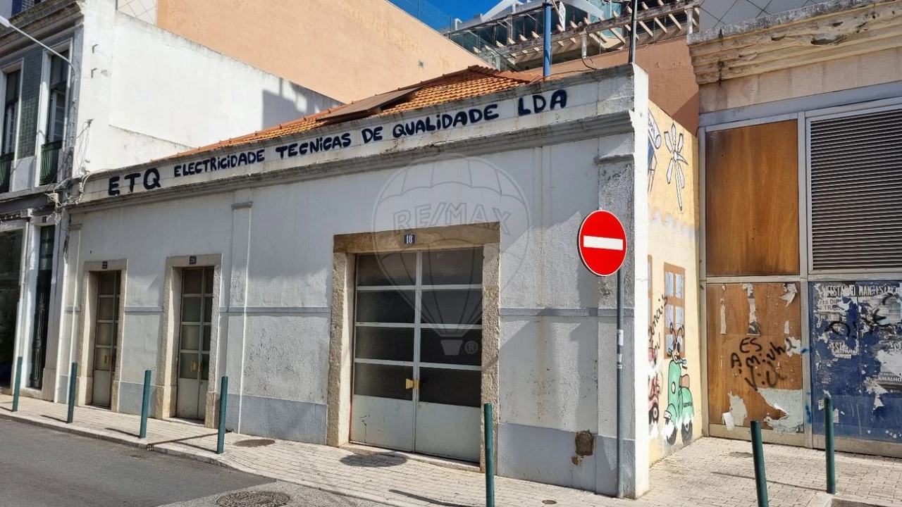 Armazém para Venda em Vila Franca de Xira Foto 6