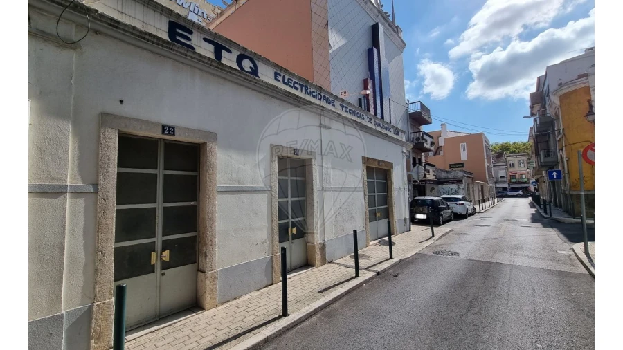 Armazém para Venda em Vila Franca de Xira Foto 3