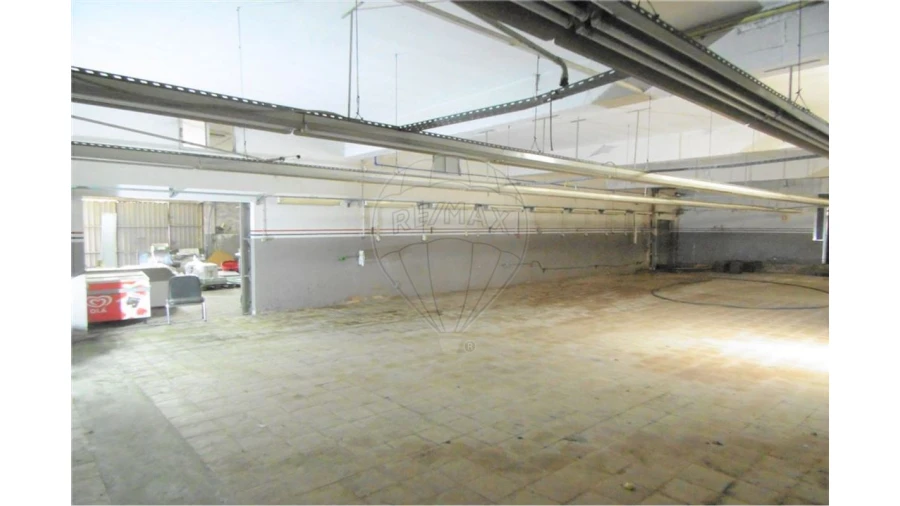 Armazém para Venda em Rio Mau Foto 4