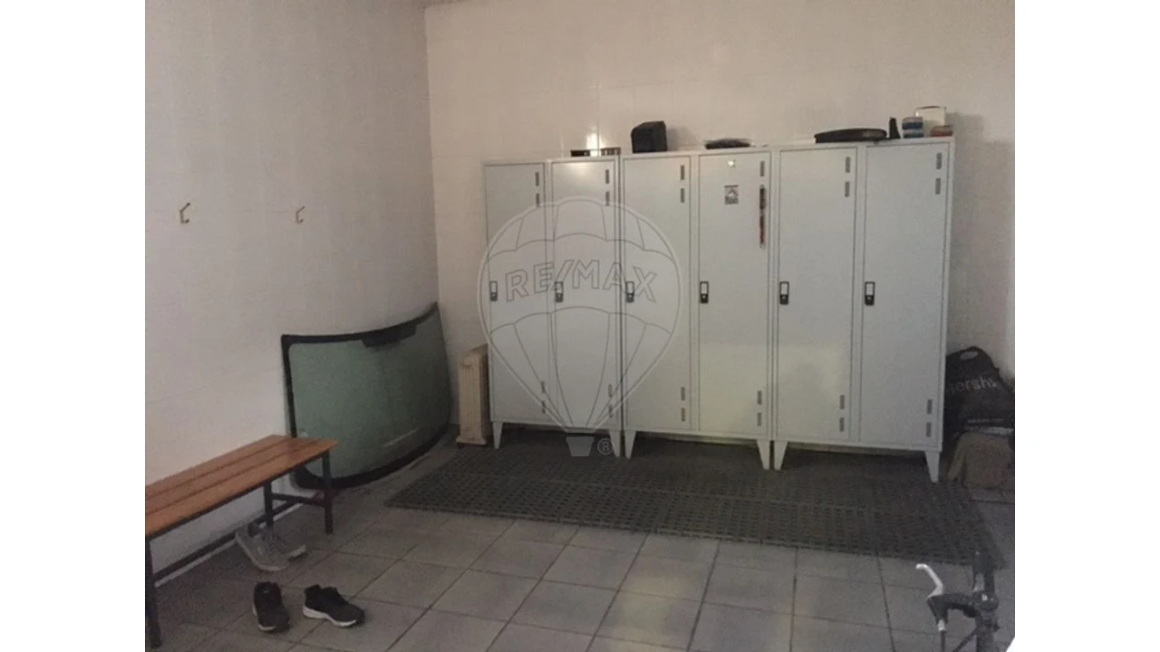 Armazém para Venda em Silvalde Foto 12