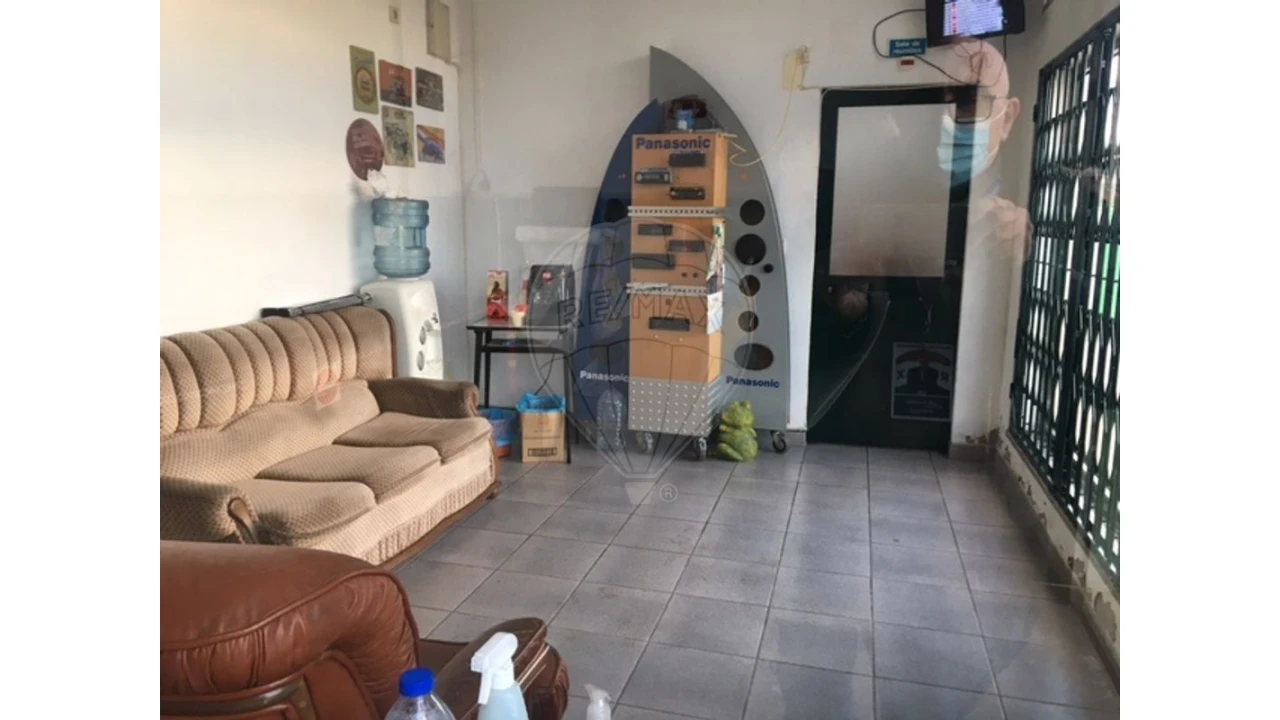 Armazém para Venda em Silvalde Foto 5